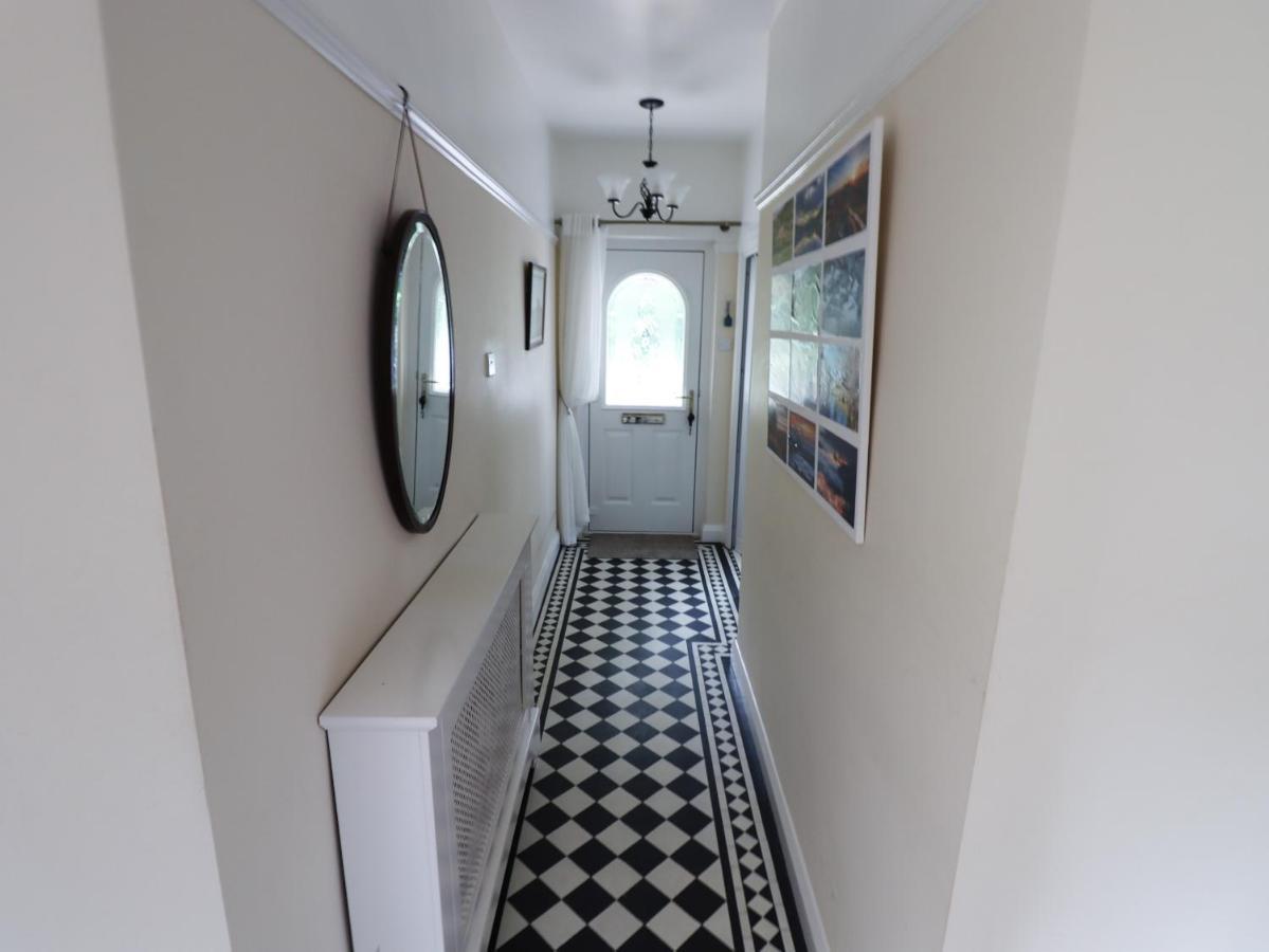 Woodlands Villa Матлок Екстериор снимка